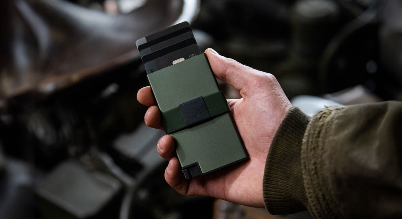 Code 118 Wallet 10